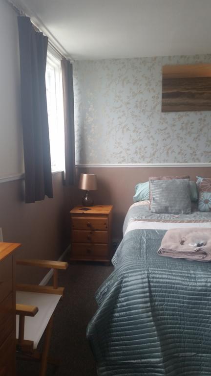 Brunton House 3*