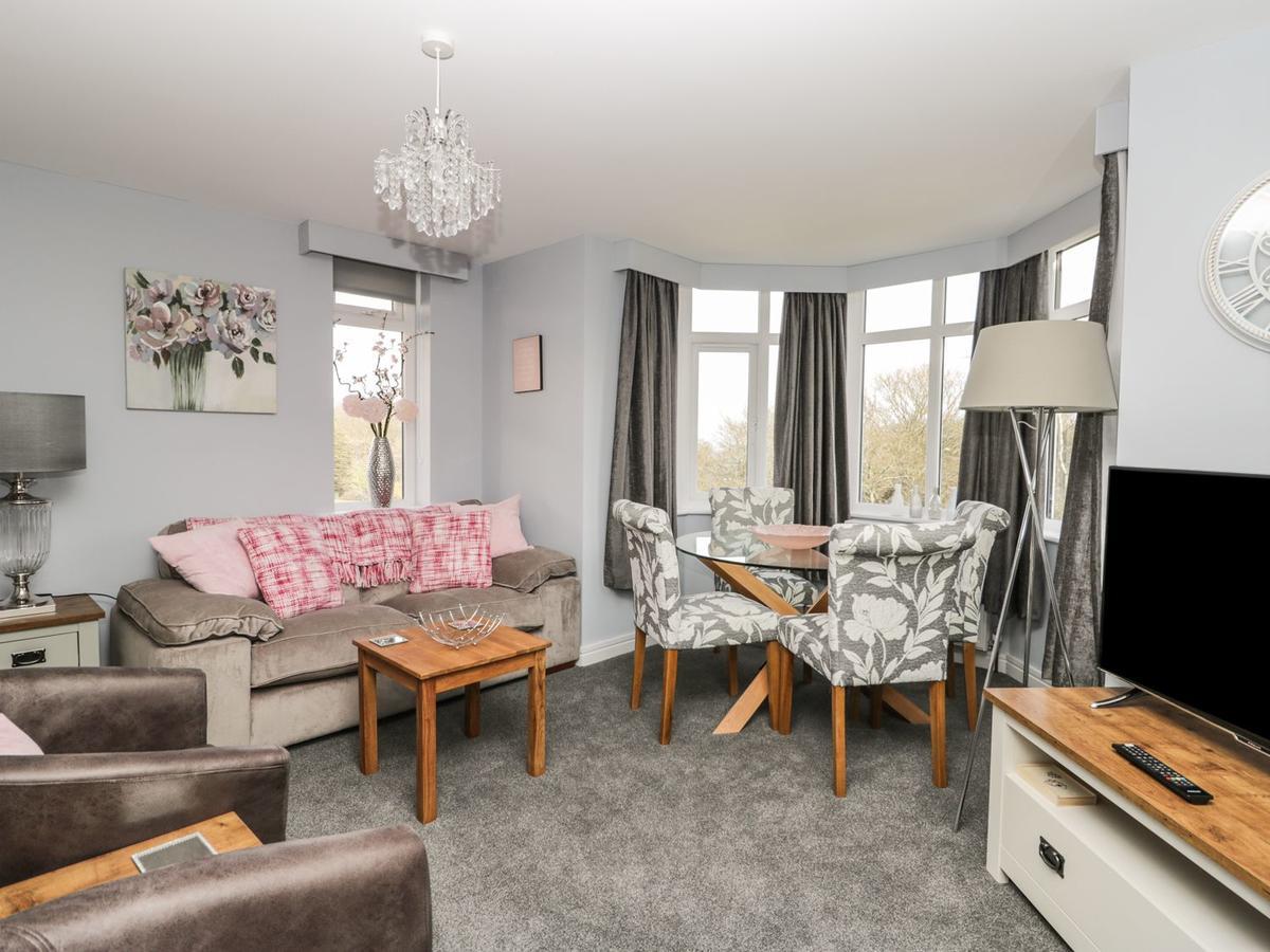 Manor Heath 4 Apartment Scarborough