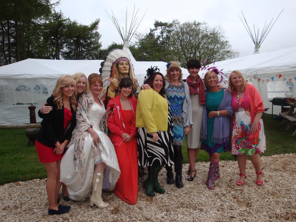 Pinewood Park - Tipis, Hot Tubs And Scarborough