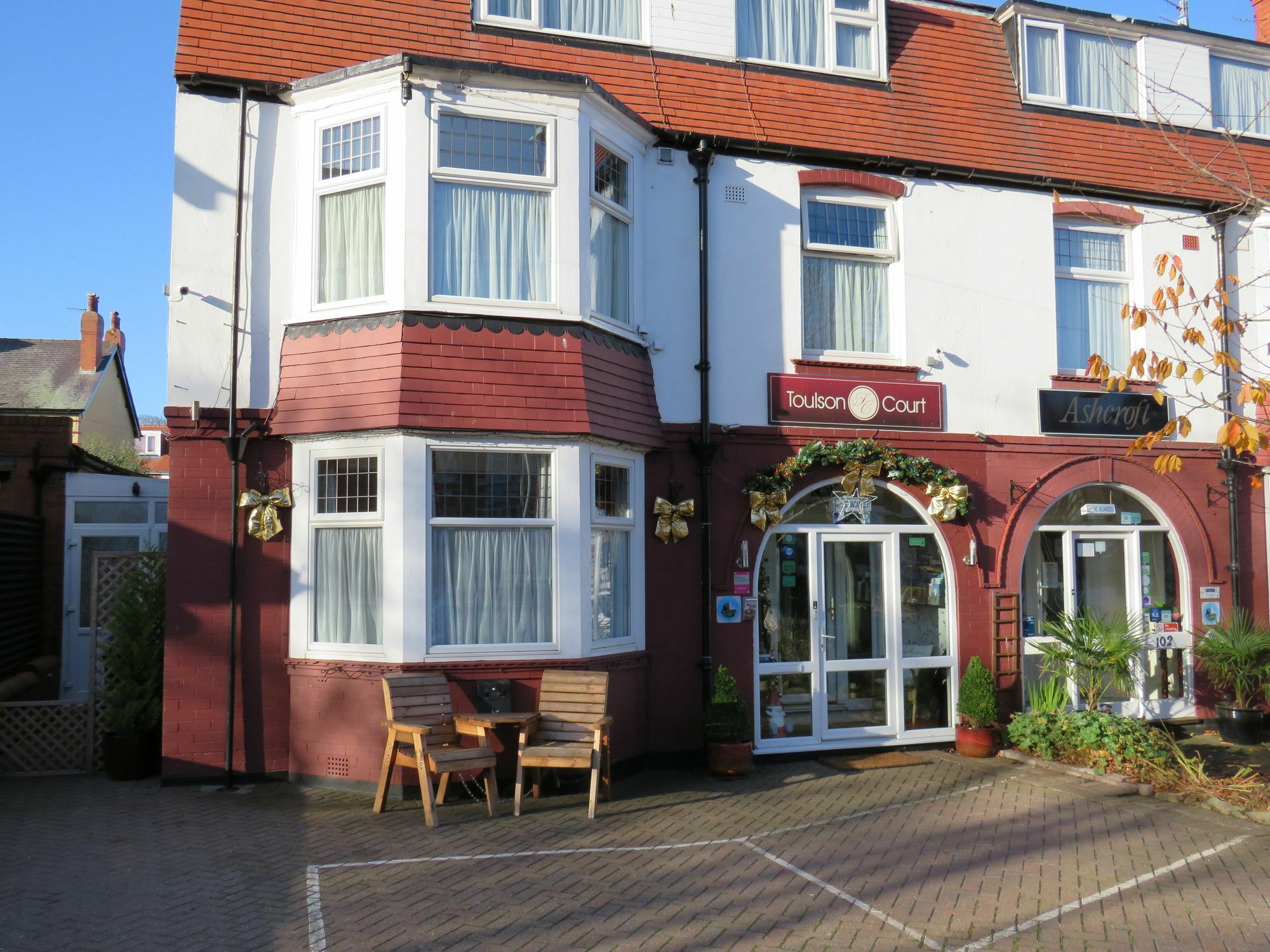 Guest house Toulson Court 4*