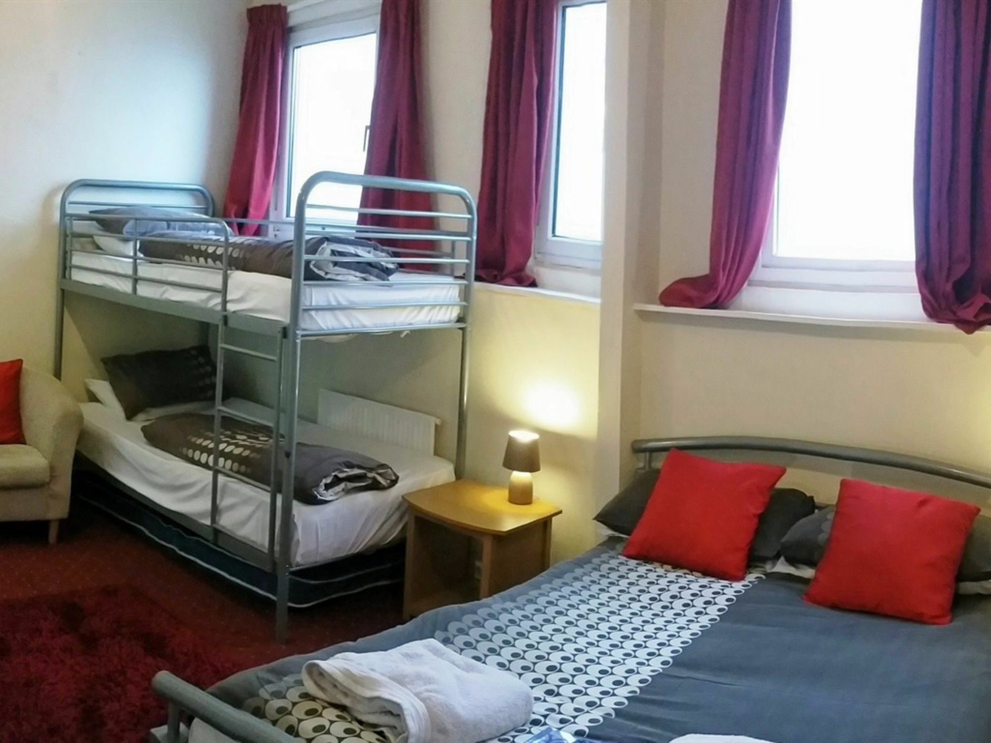 Guest house Derwent House 3*