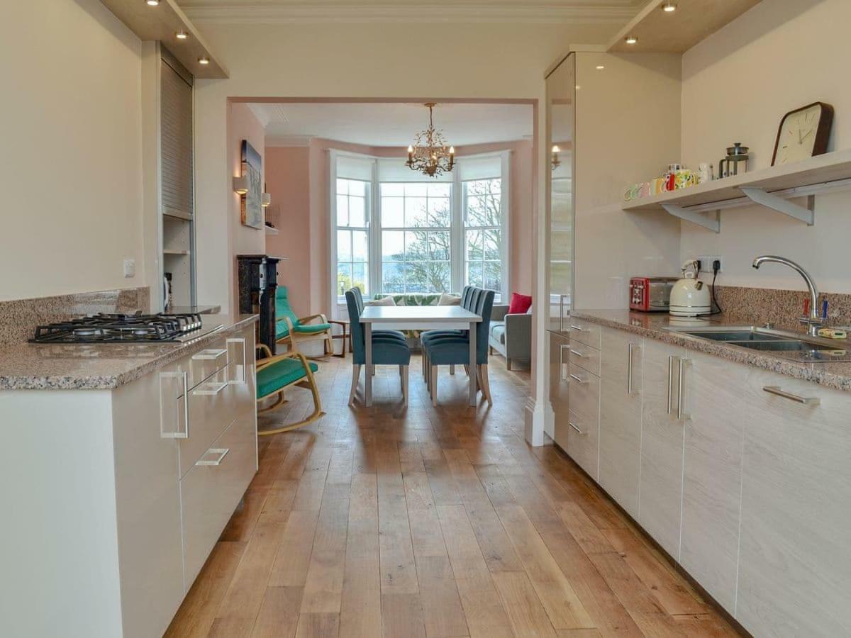 Twin Bays House Holiday home Scarborough