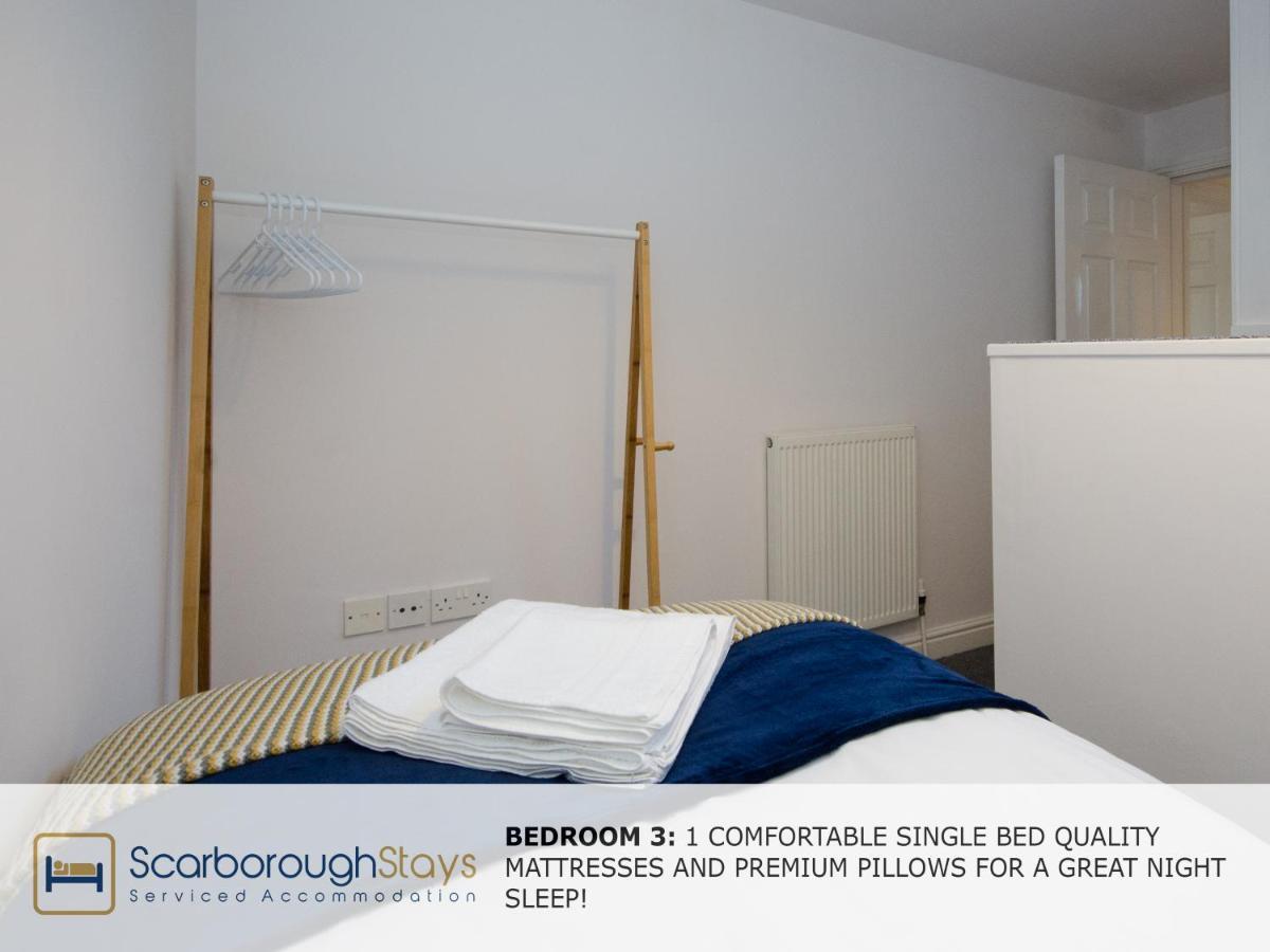 Hibernia Place, 3 Bedroom Townhouse With Patio & Seating Area - Free Parking