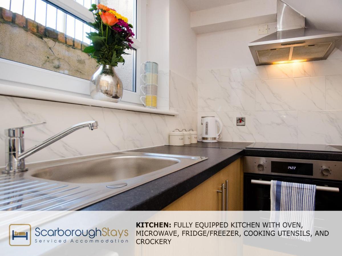 Holiday home Hibernia Place, 3 Bedroom Townhouse With Patio & Seating Area - Free Parking Scarborough