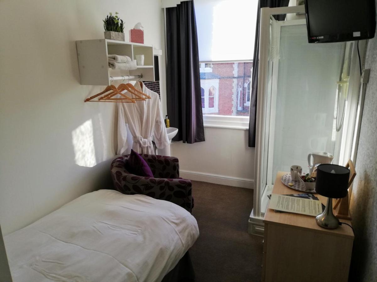 Bed & Breakfast Esplanade Gardens 4*