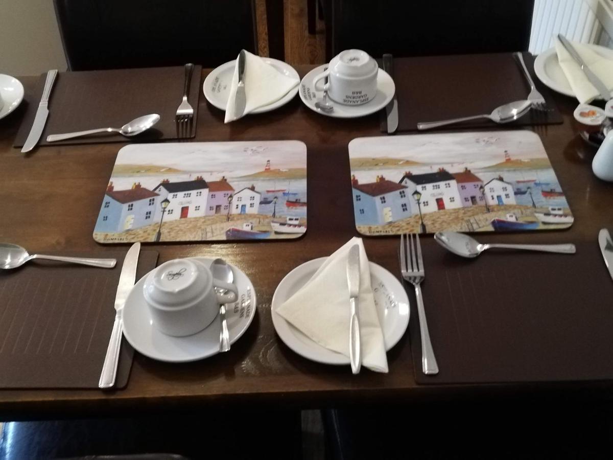 Esplanade Gardens Bed & Breakfast 4*