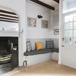 Hook\'S House