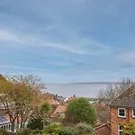 Host & Stay - Graham Close Holiday Homes