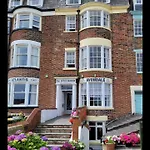 Sea Side Flat 3 With Fast Wifi And Free Parking