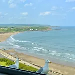 The Seaview Lookout - With Free Parking