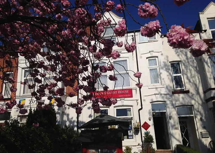 Robyn\'S Guest House