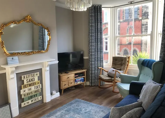 Granby House Holiday Apartments, Apartment 2, In The Old Town, Free On Street Parking Included