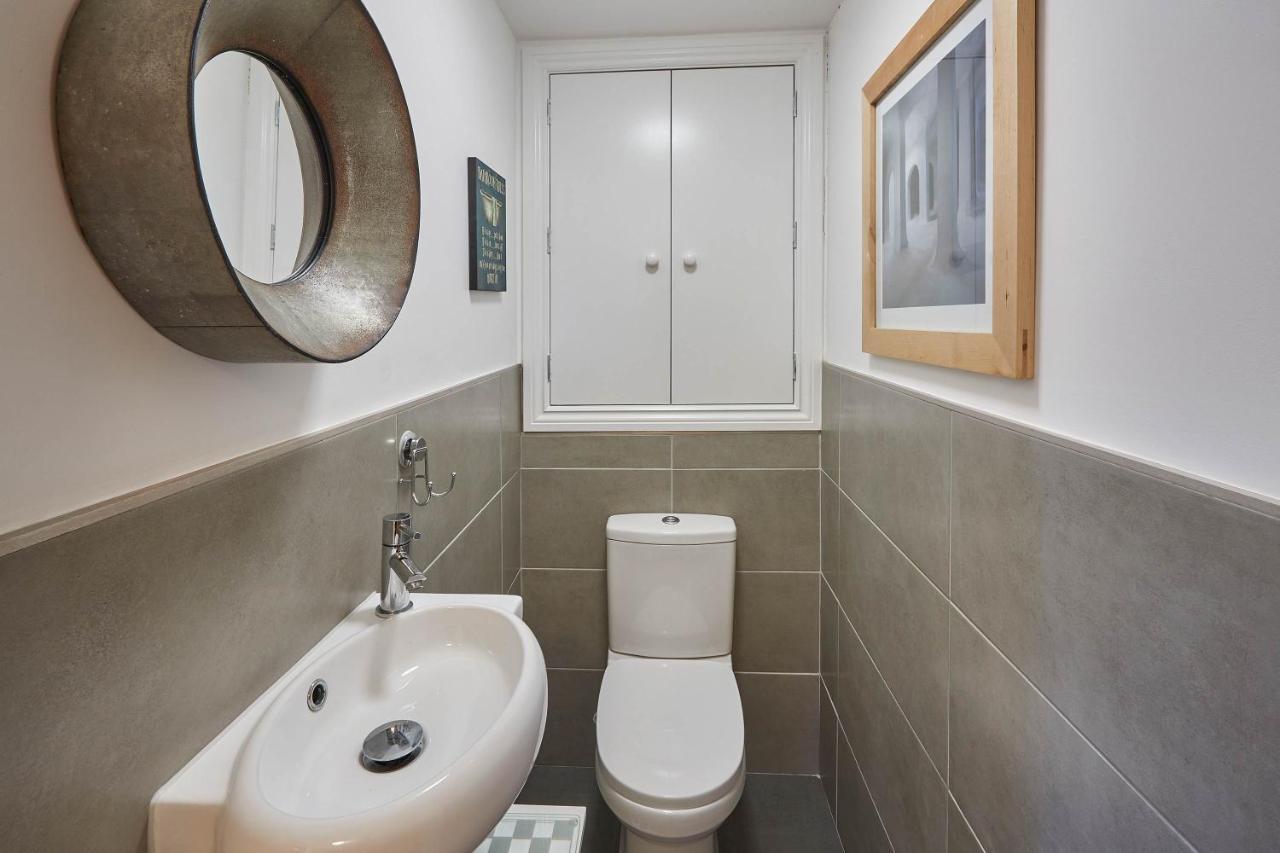 Host & - Sitwell * Scarborough