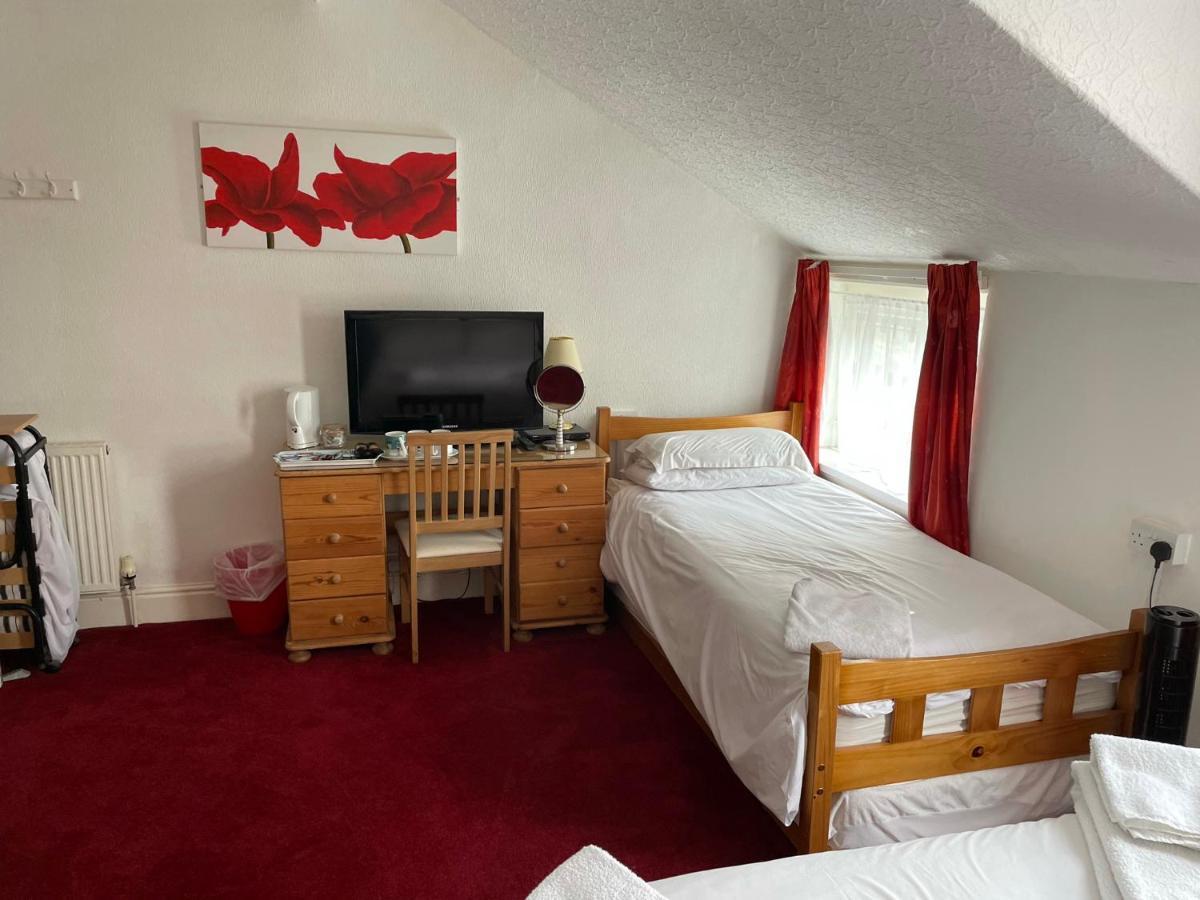 Robyn's 4* Scarborough