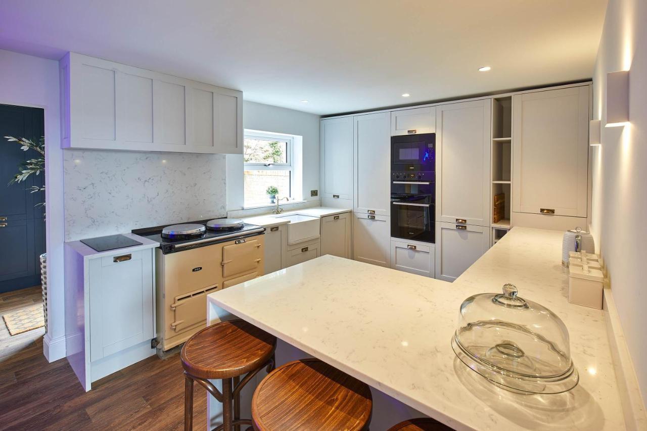 Host & - Graham Close Homes Holiday home *