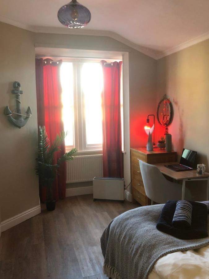 Granby House Apartments, 2, In The Old Town, Free On Street Parking Included * Scarborough