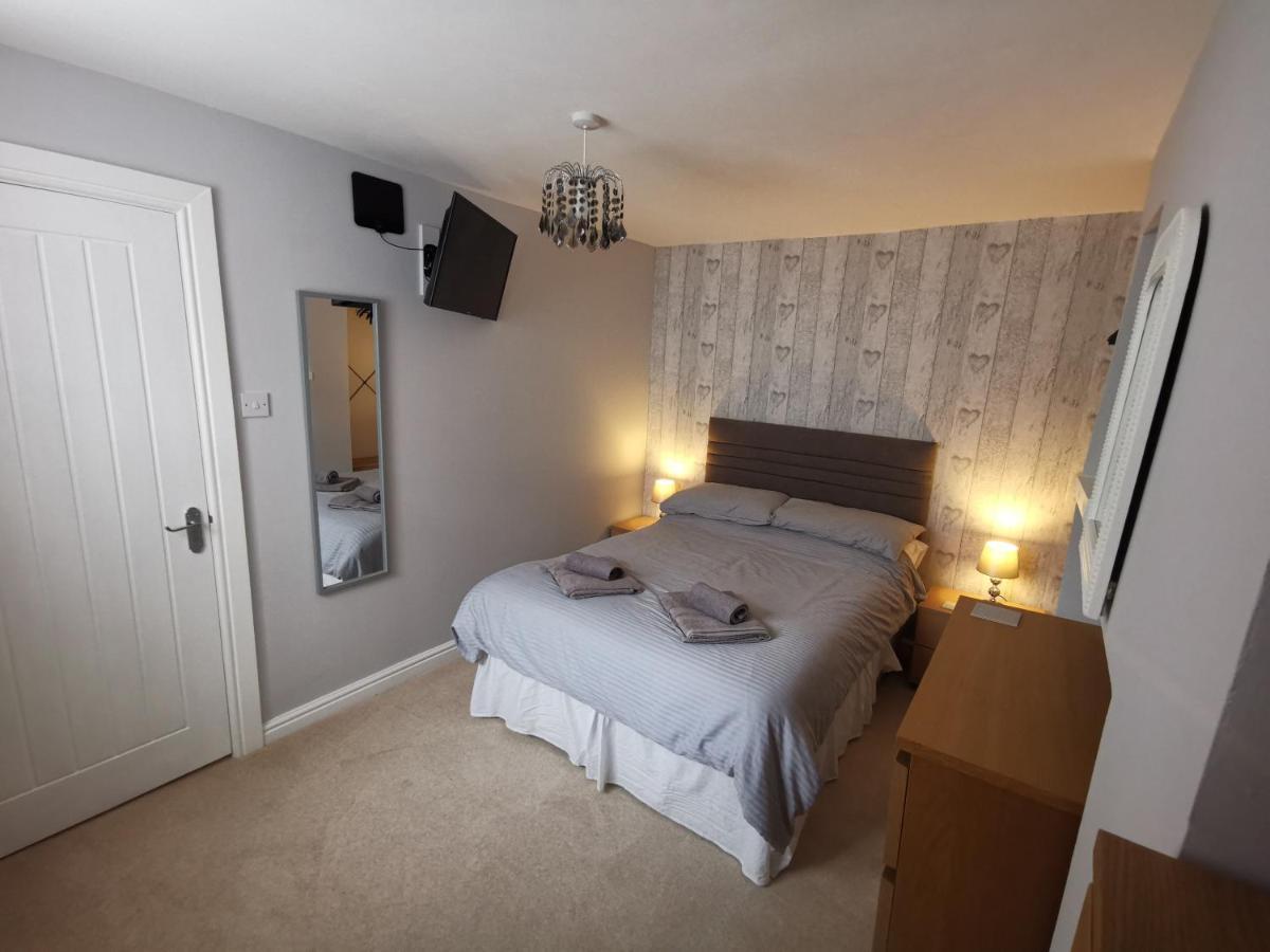 Scarborough, South Cliff Seaside Garden Apartment *