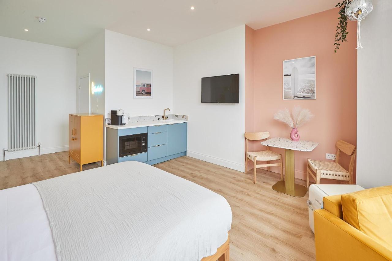 Host & - House Hotel