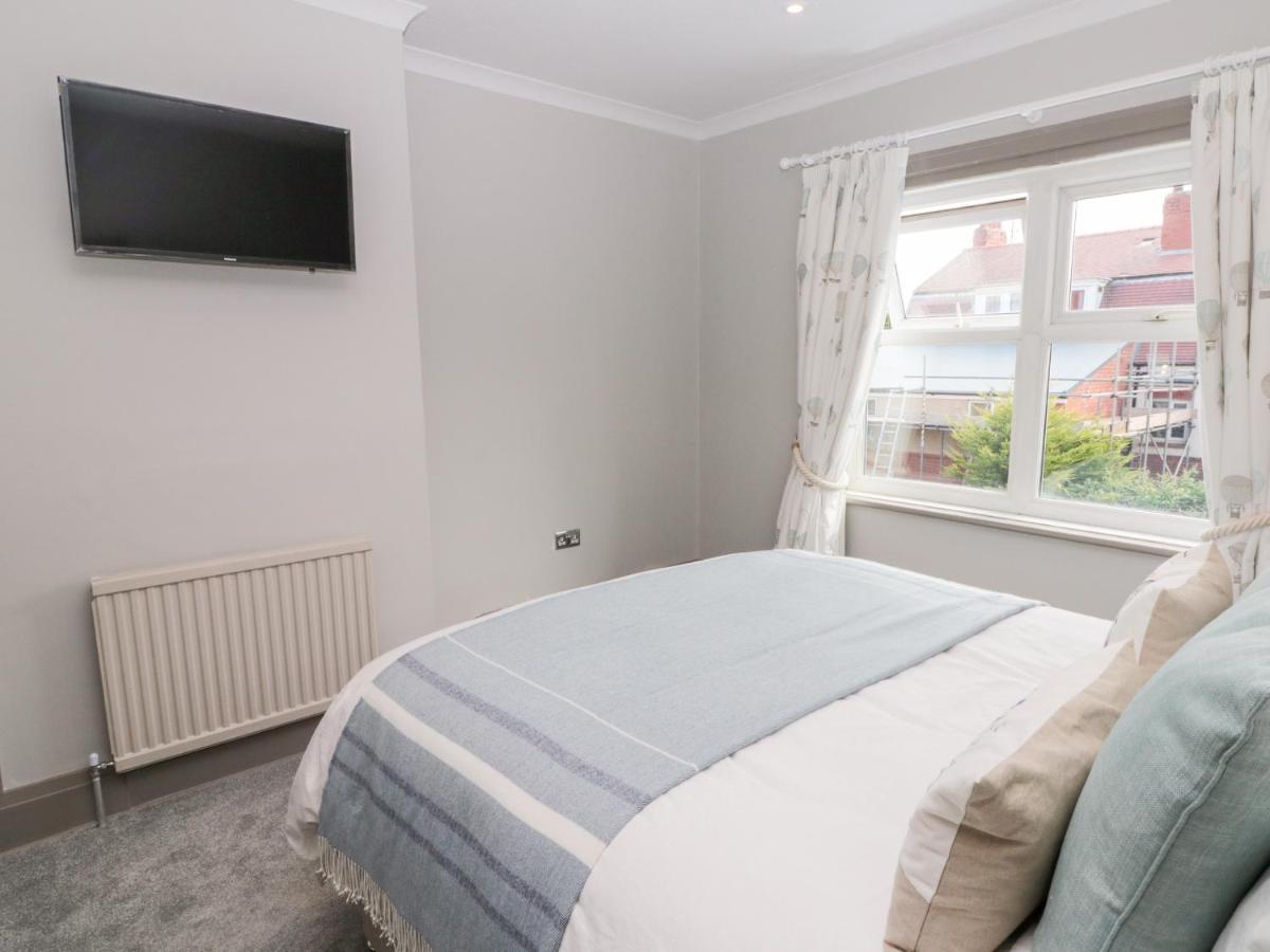 41 Chatsworth Gardens Scarborough