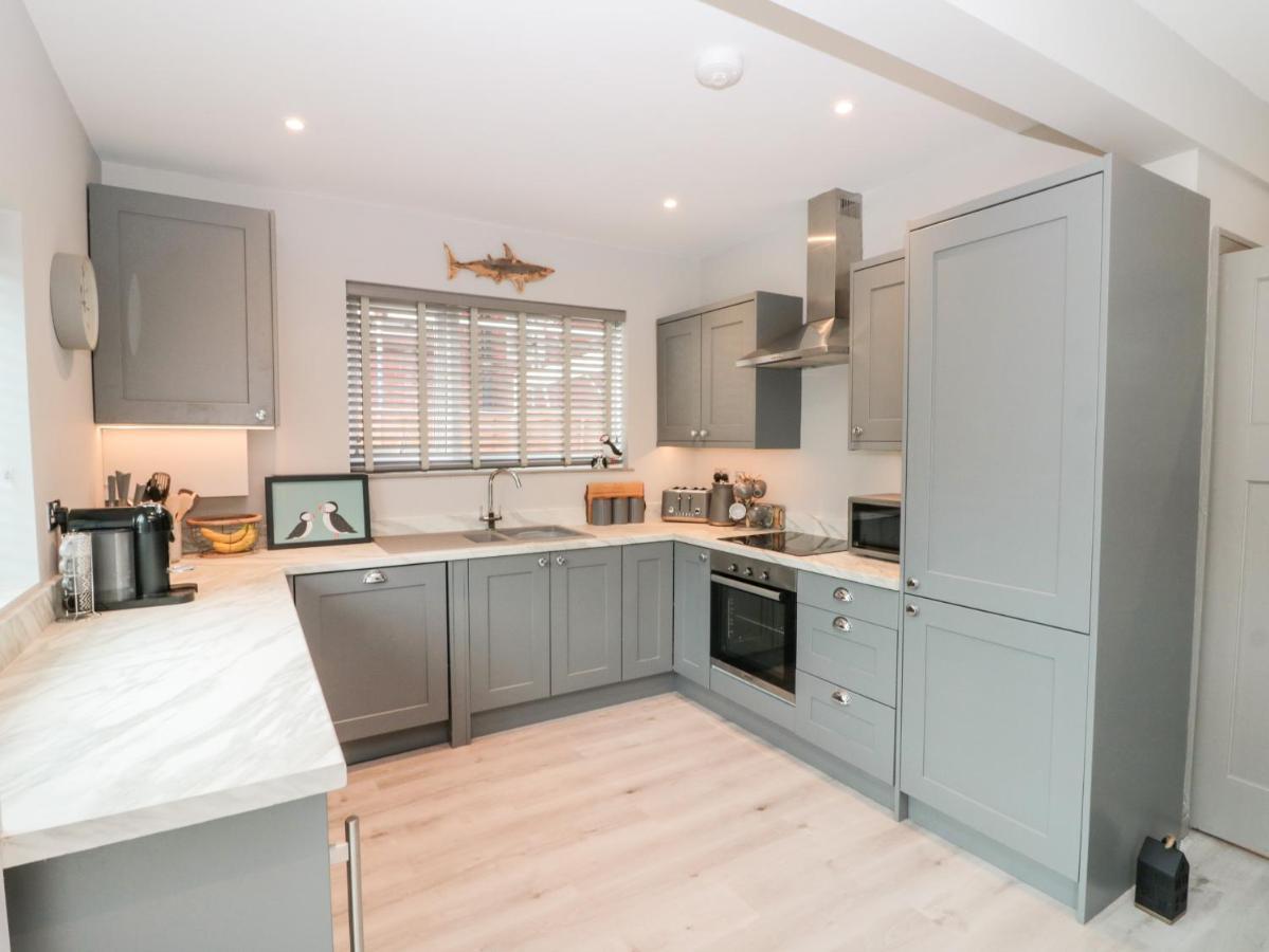 41 Chatsworth Gardens * Scarborough