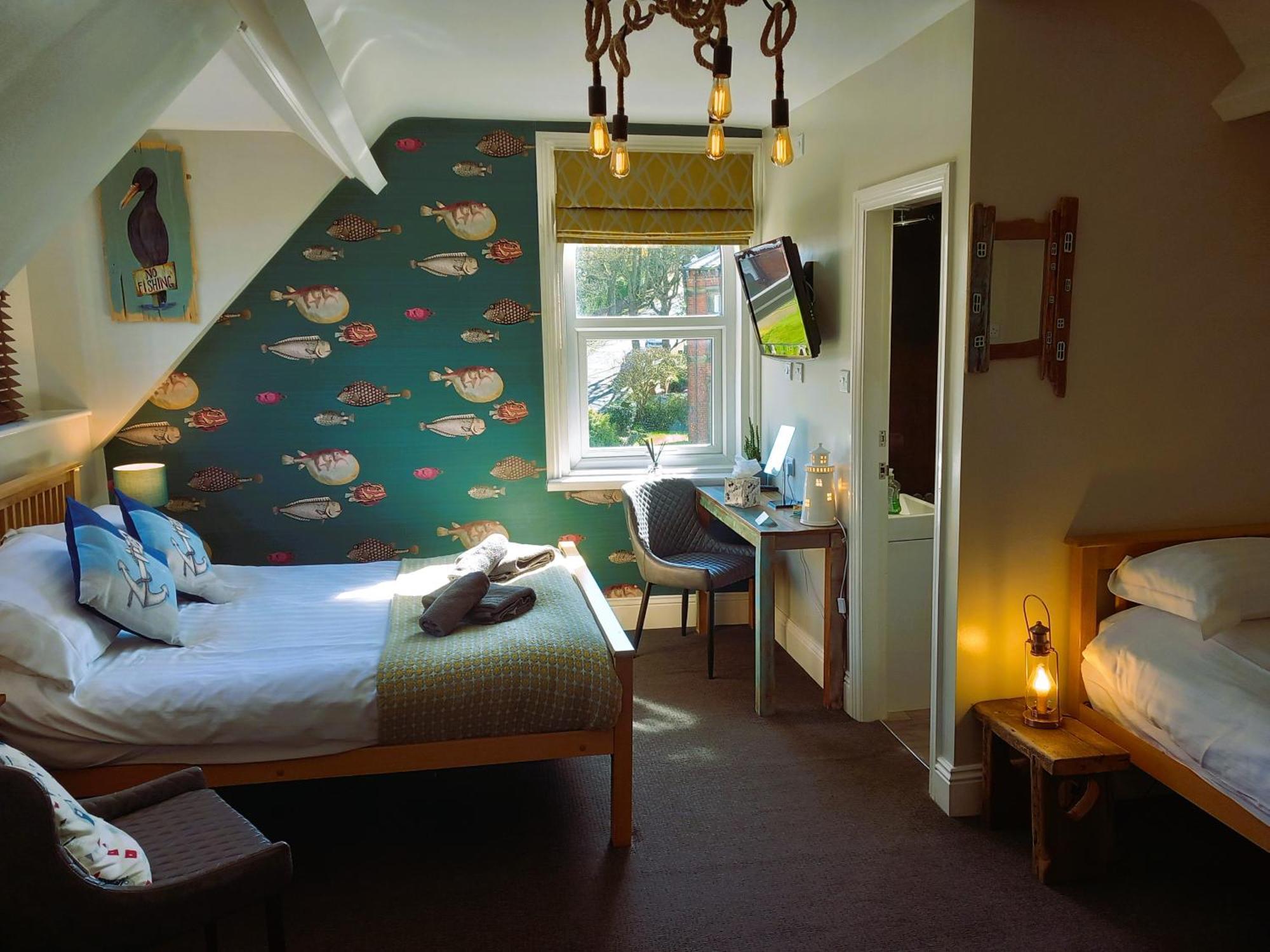 Ashburton House - Guest house Scarborough