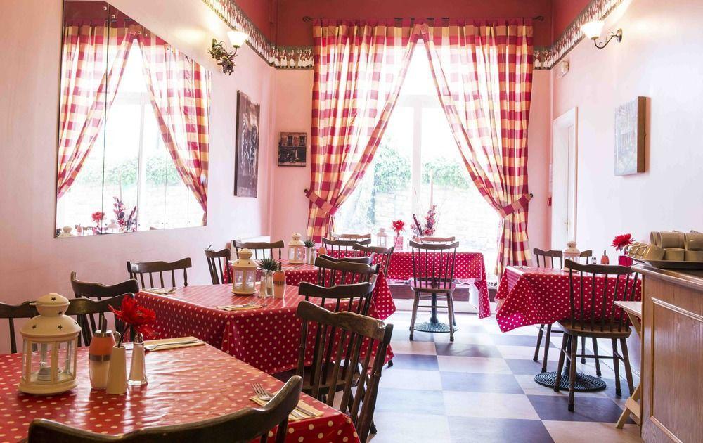 The Travel And Guest house Scarborough
