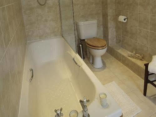 Villa Sawdon Heights *