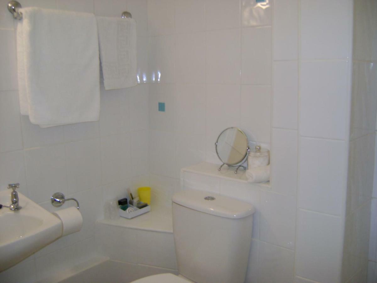 The Wharncliffe 4*