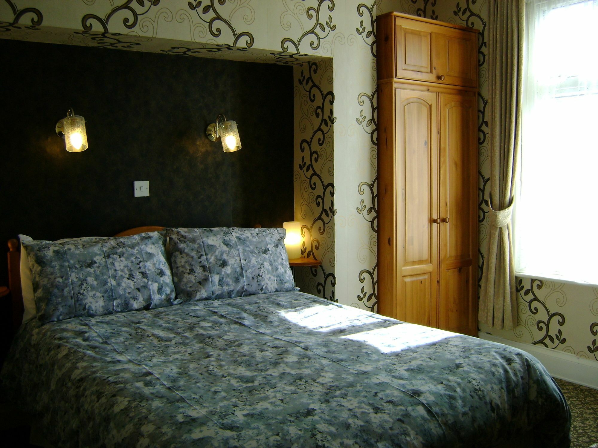 The Wharncliffe Guest house Scarborough