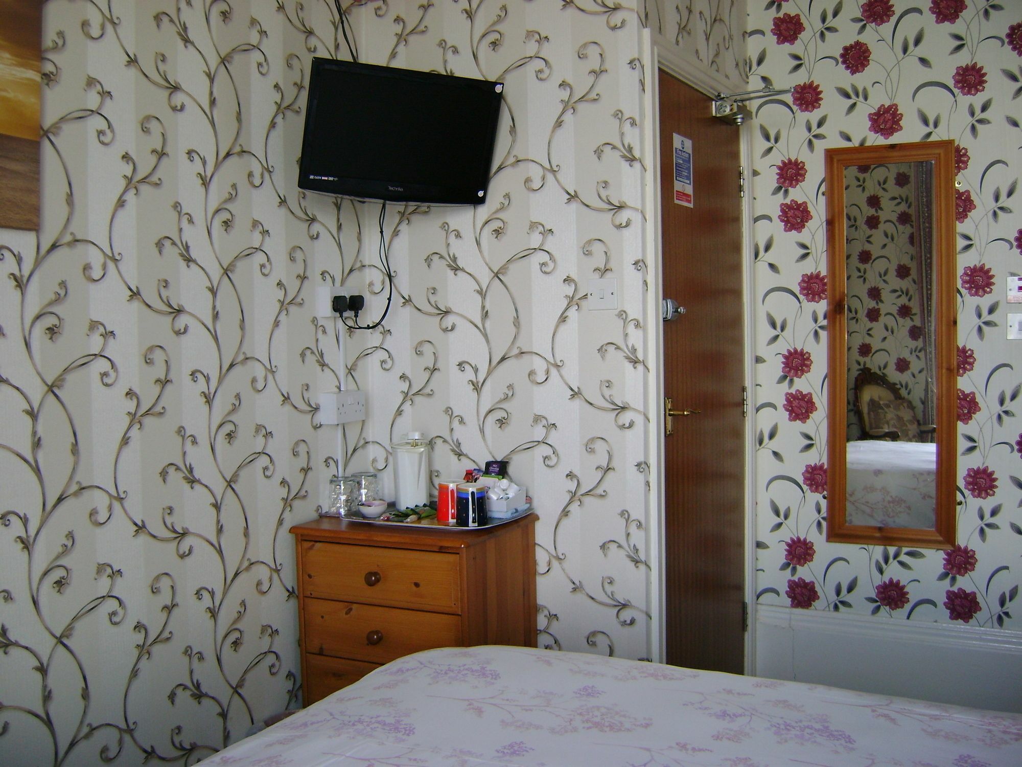 The Wharncliffe Guest house 4*